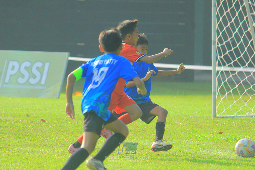 ijl u11 240526 steelford united vs kids soccer family