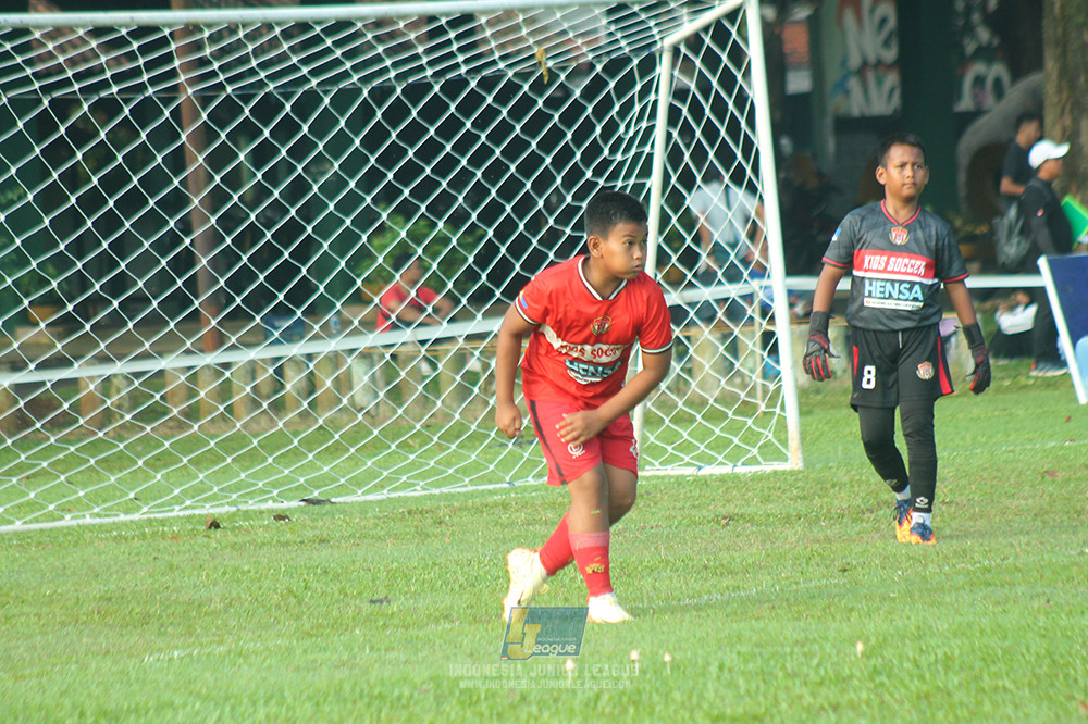 ijl u11 240526 steelford united vs kids soccer family