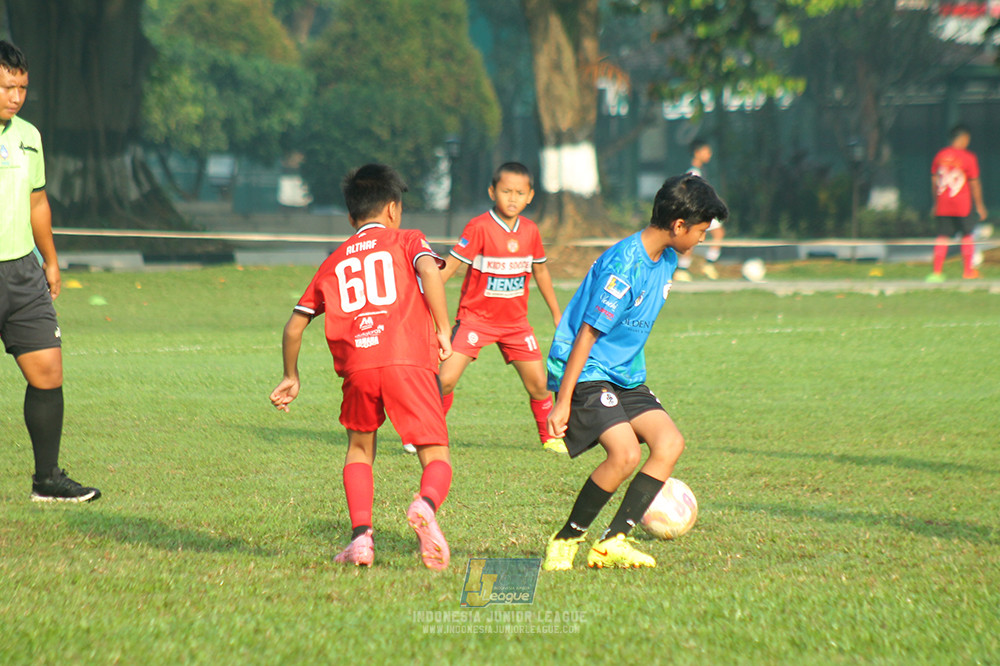 ijl u11 240526 steelford united vs kids soccer family