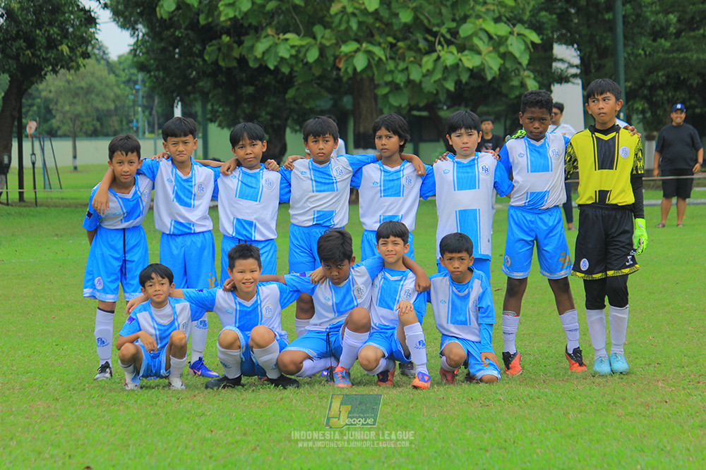 ijl u11 310526 proball football vs soccer future lab
