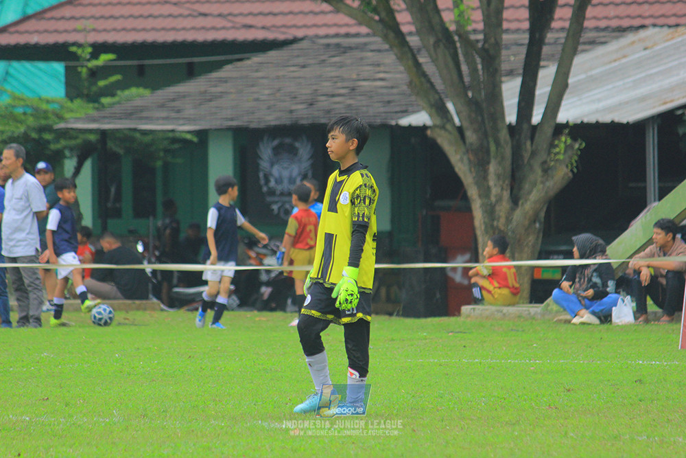 ijl u11 310526 proball football vs soccer future lab