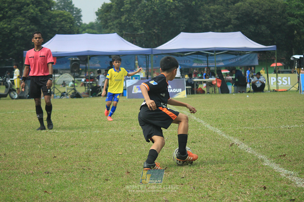 ijl u12 100825 jips soccer vs brazillian soccer bintaro