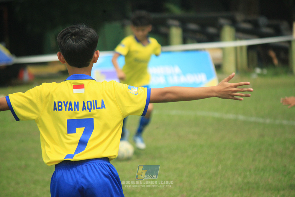 ijl u12 100825 jips soccer vs brazillian soccer bintaro