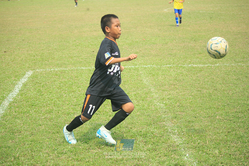 ijl u12 100825 jips soccer vs brazillian soccer bintaro