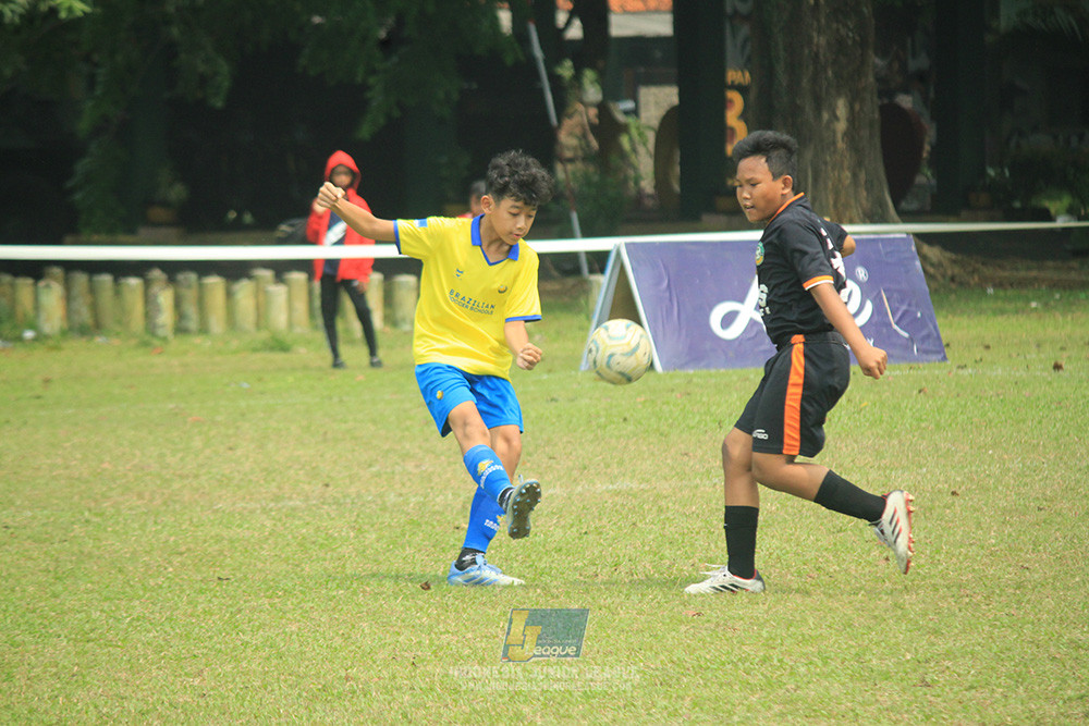 ijl u12 100825 jips soccer vs brazillian soccer bintaro