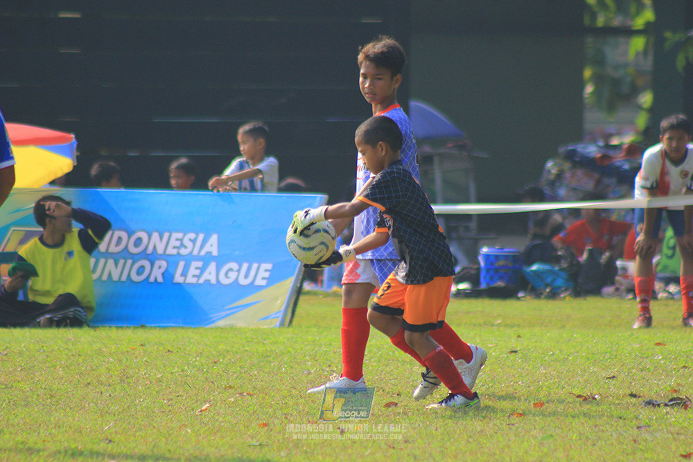 ijl u12 100825 wins soccer school vs endang witarsa ss