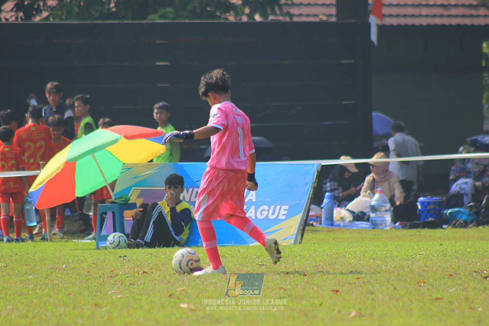 ijl u12 100825 wins soccer school vs endang witarsa ss