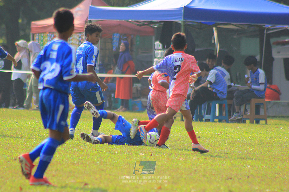 ijl u12 100825 wins soccer school vs endang witarsa ss