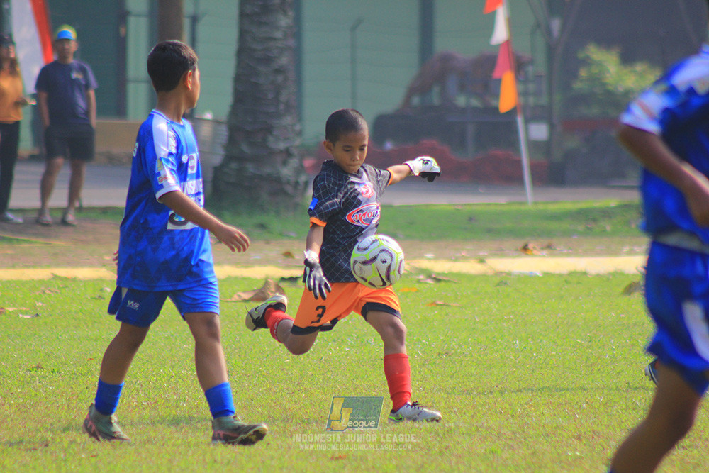 ijl u12 100825 wins soccer school vs endang witarsa ss