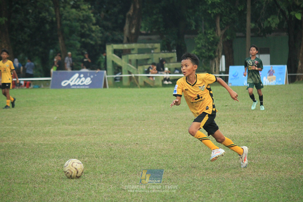 ijl u12 100825 wiradhika soccer vs newland fa
