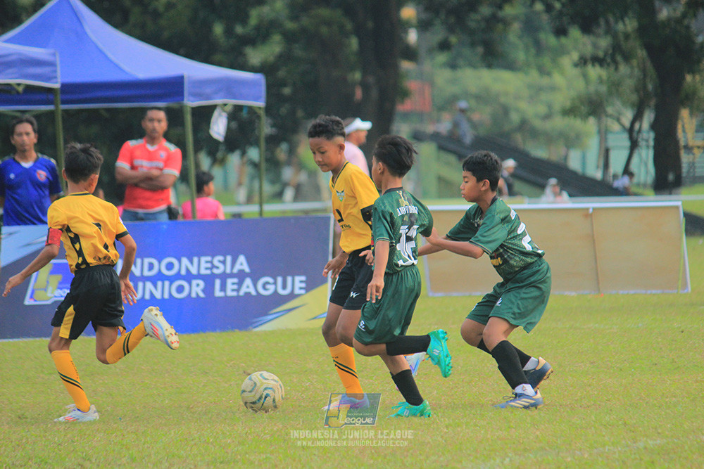 ijl u12 100825 wiradhika soccer vs newland fa