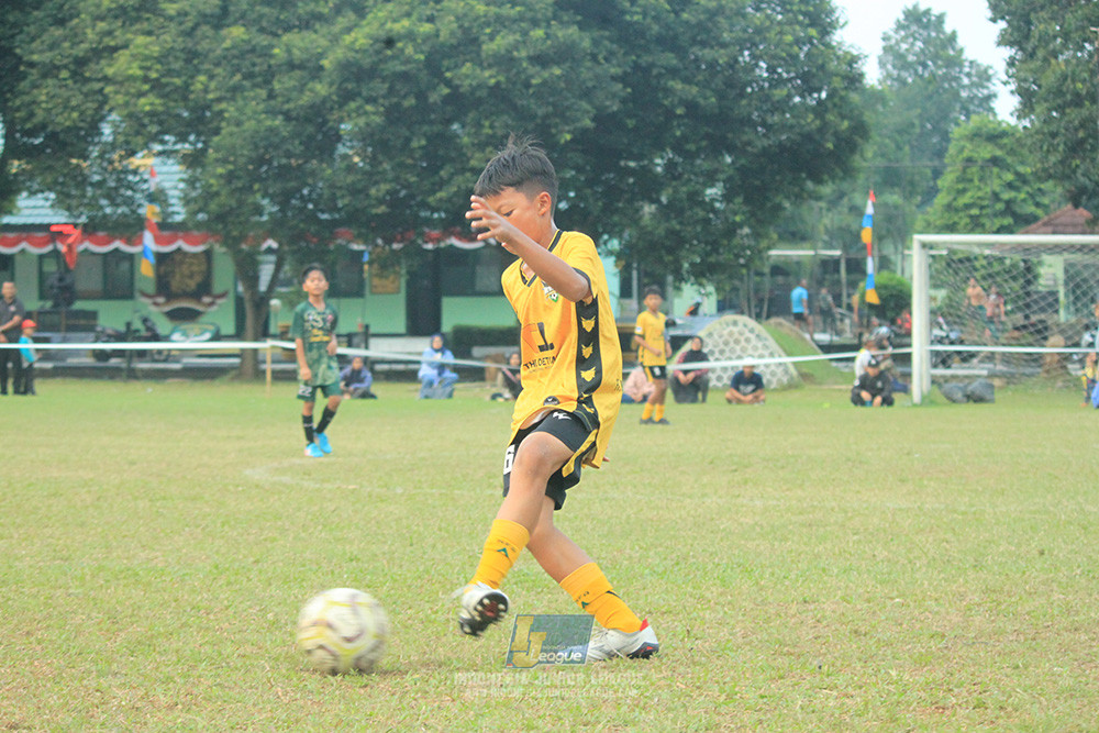 ijl u12 100825 wiradhika soccer vs newland fa