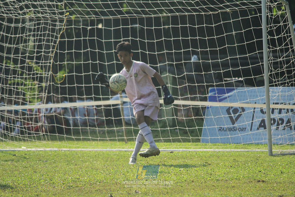 ijl u12 121025 akademi persib bogor vs shin taeyong academy