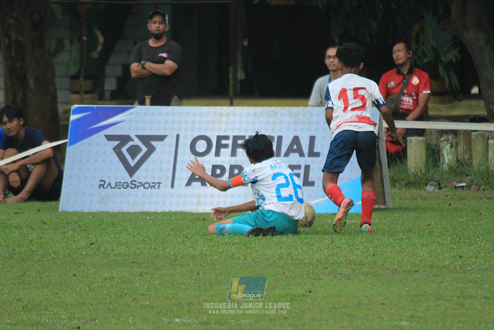 ijl u12 121025 brazillian soccer depok vs binna banua fc blue
