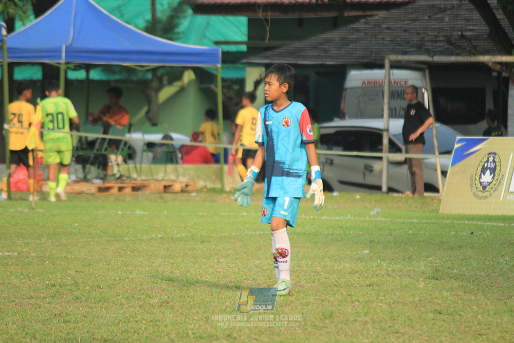 ijl u12 121025 brazillian soccer depok vs binna banua fc blue