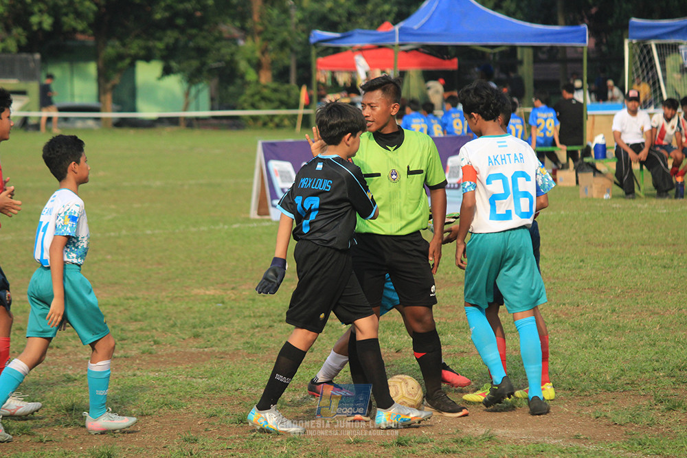 ijl u12 121025 brazillian soccer depok vs binna banua fc blue