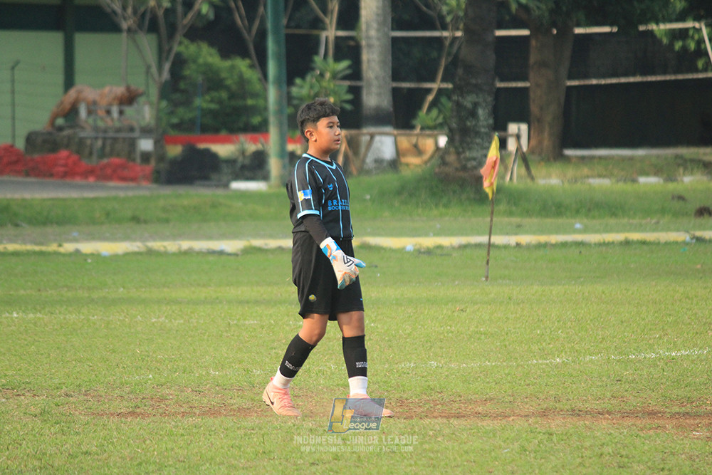 ijl u12 121025 brazillian soccer depok vs binna banua fc blue