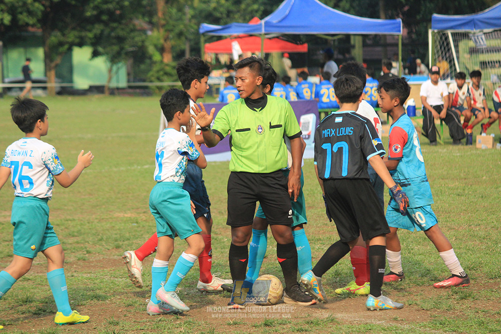 ijl u12 121025 brazillian soccer depok vs binna banua fc blue