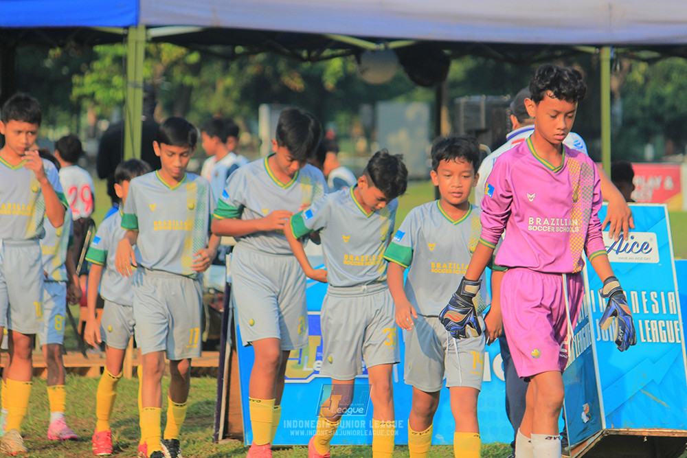 ijl u12 121025 brazillian soccer lfa vs maesa pararaider