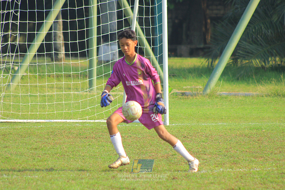 ijl u12 121025 brazillian soccer lfa vs maesa pararaider