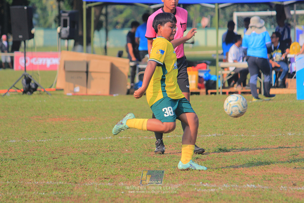 ijl u12 121025 brazillian soccer lfa vs maesa pararaider