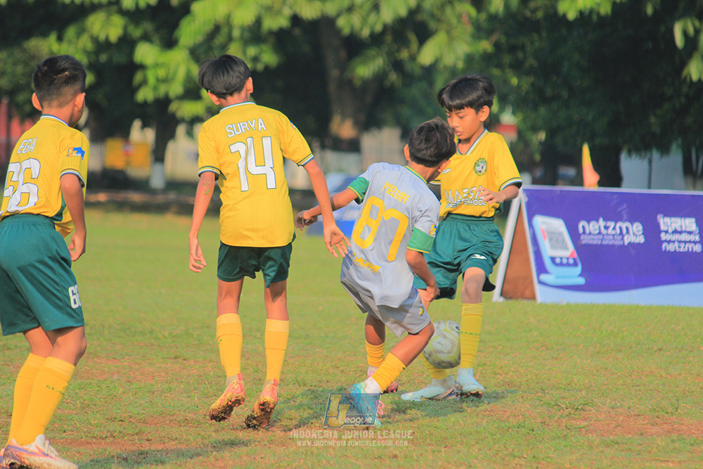 ijl u12 121025 brazillian soccer lfa vs maesa pararaider