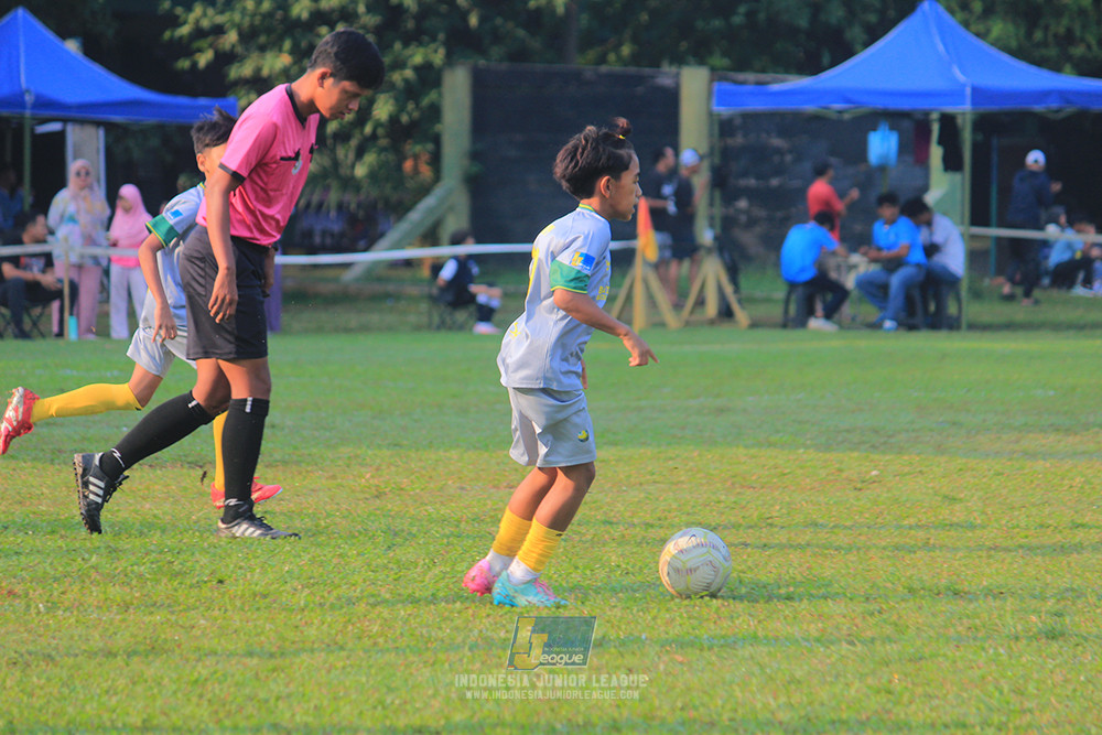 ijl u12 121025 brazillian soccer lfa vs maesa pararaider