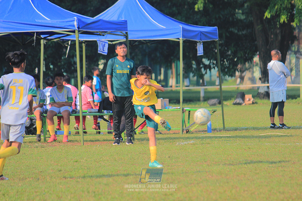 ijl u12 121025 brazillian soccer lfa vs maesa pararaider