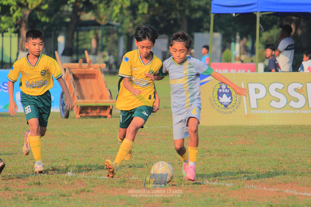 ijl u12 121025 brazillian soccer lfa vs maesa pararaider