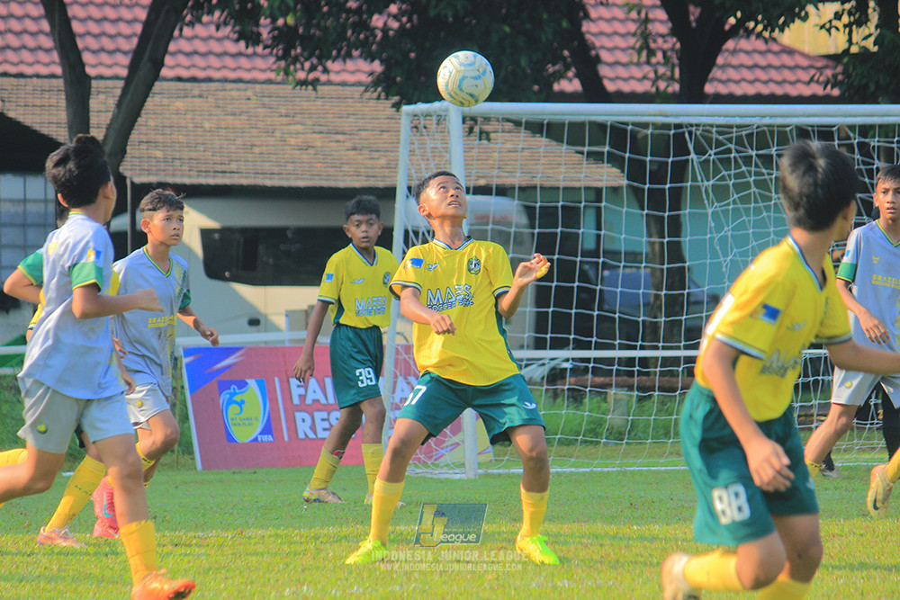 ijl u12 121025 brazillian soccer lfa vs maesa pararaider