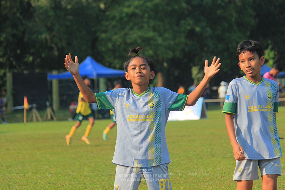 ijl u12 121025 brazillian soccer lfa vs maesa pararaider