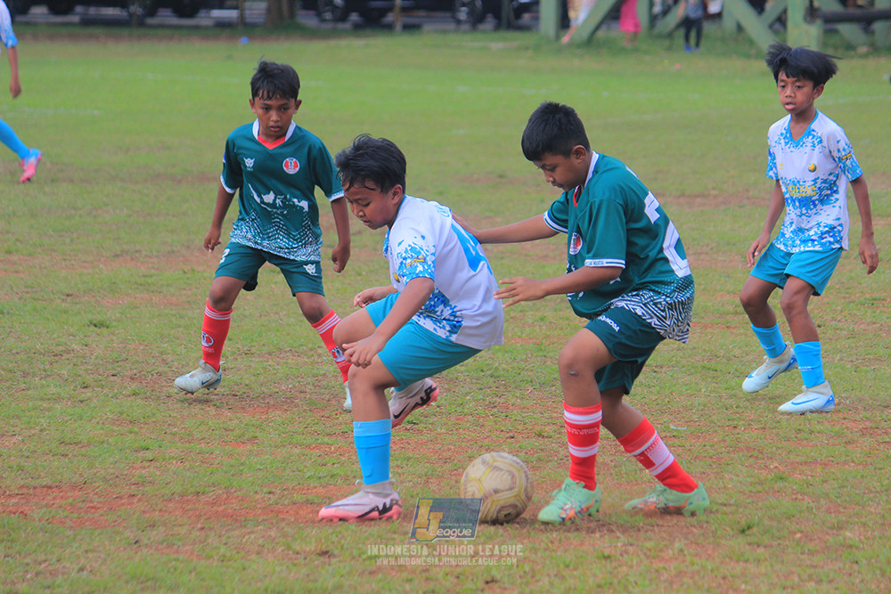 ijl u12 121025 indonesia muda utara vs brazillian soccer depok