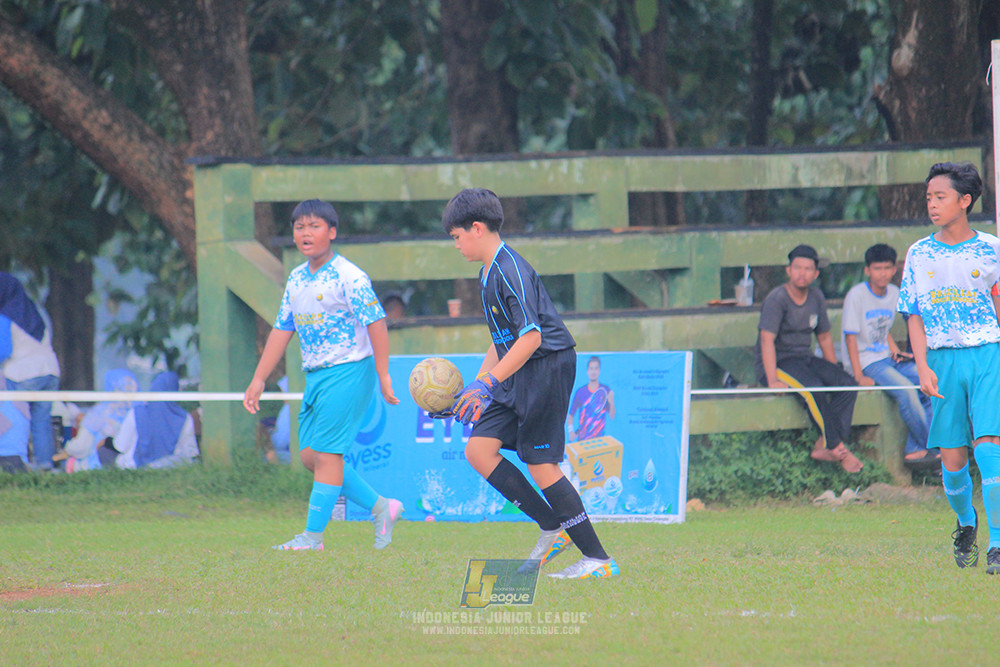 ijl u12 121025 indonesia muda utara vs brazillian soccer depok