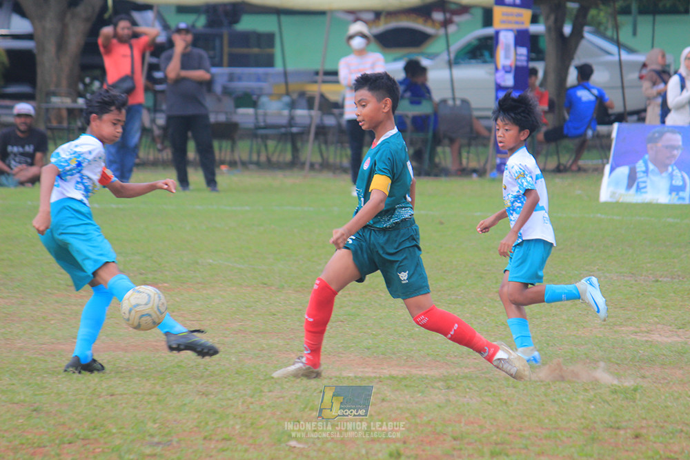 ijl u12 121025 indonesia muda utara vs brazillian soccer depok