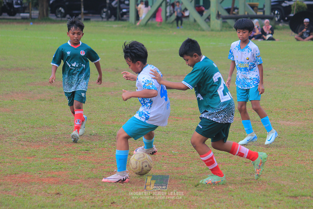 ijl u12 121025 indonesia muda utara vs brazillian soccer depok