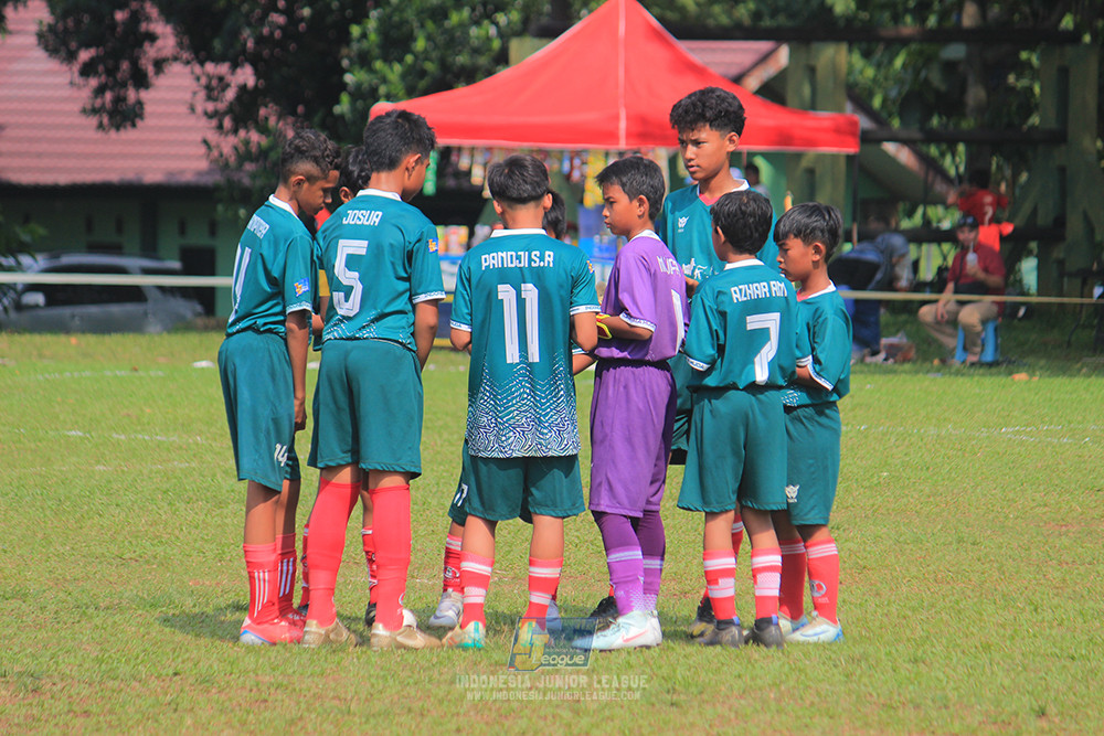 ijl u12 121025 indonesia muda utara vs brazillian soccer depok