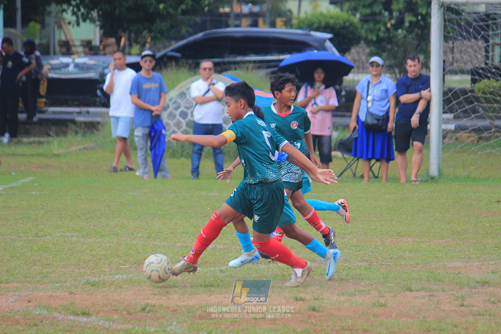 ijl u12 121025 indonesia muda utara vs brazillian soccer depok