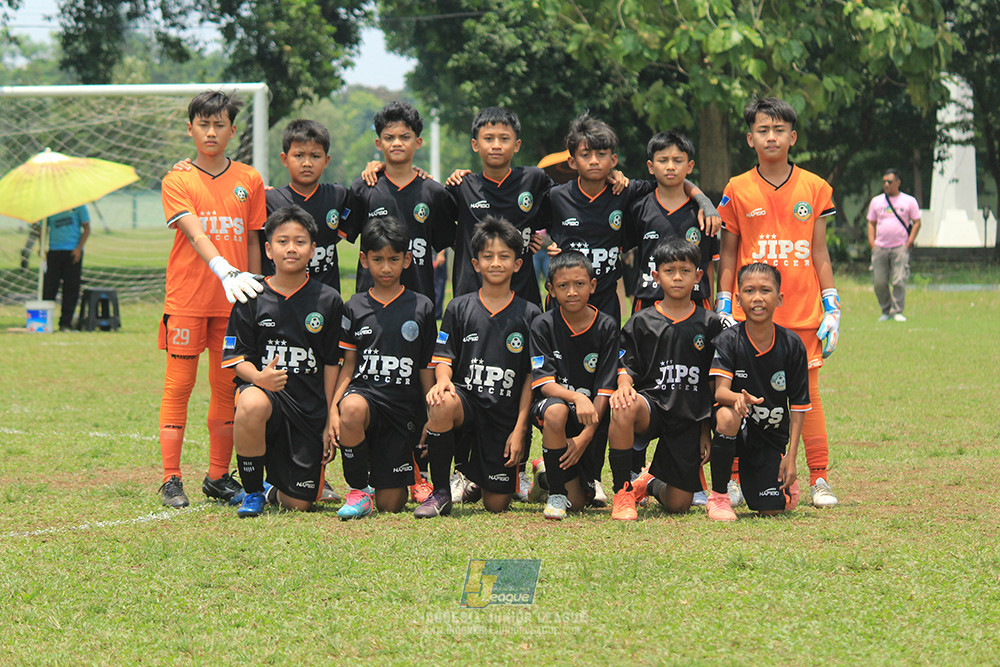 ijl u12 121025 jips soccer vs nusantara 2004