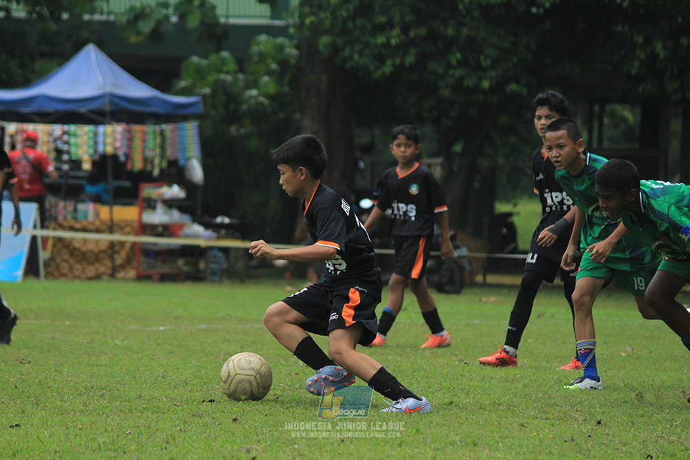 ijl u12 121025 jips soccer vs nusantara 2004
