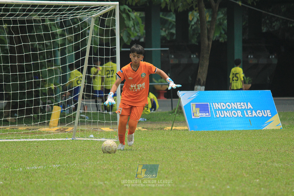 ijl u12 121025 jips soccer vs nusantara 2004