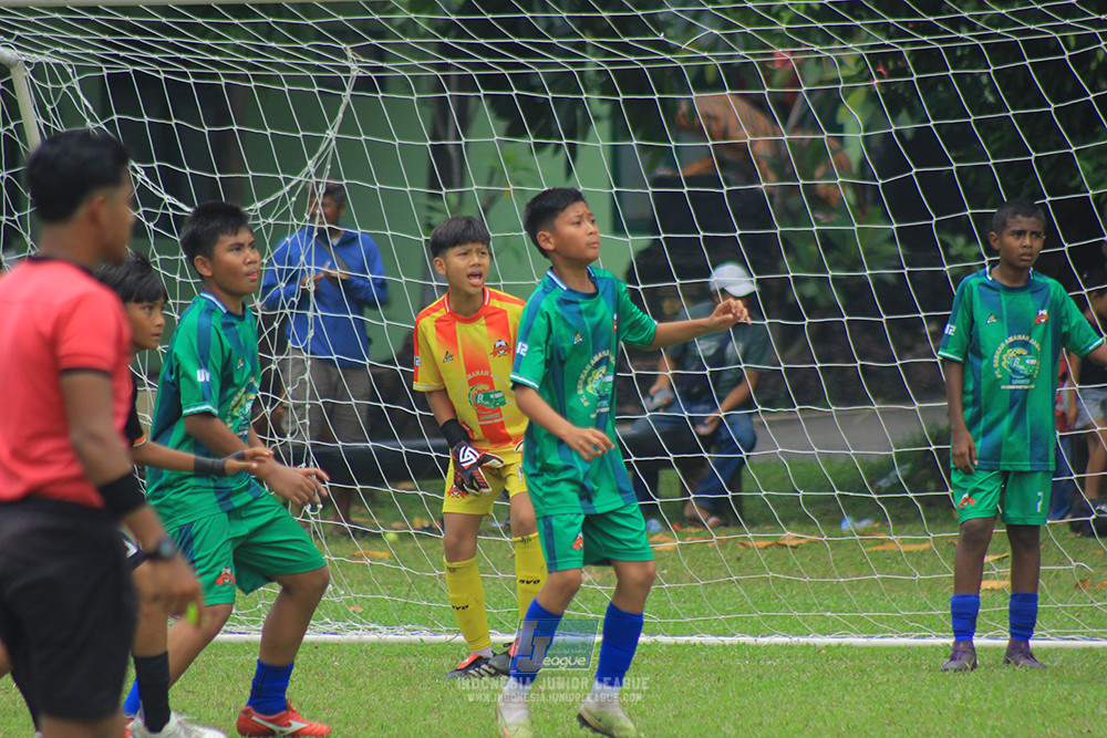 ijl u12 121025 jips soccer vs nusantara 2004