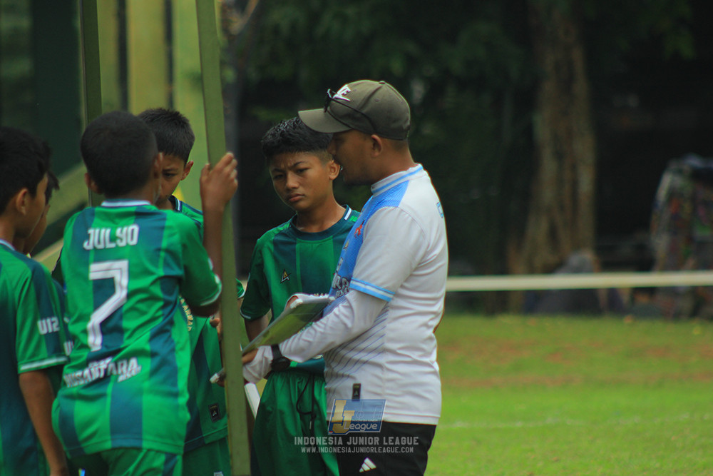 ijl u12 121025 jips soccer vs nusantara 2004