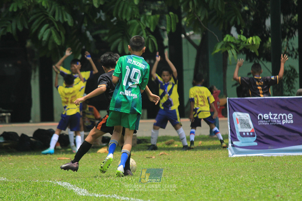 ijl u12 121025 jips soccer vs nusantara 2004