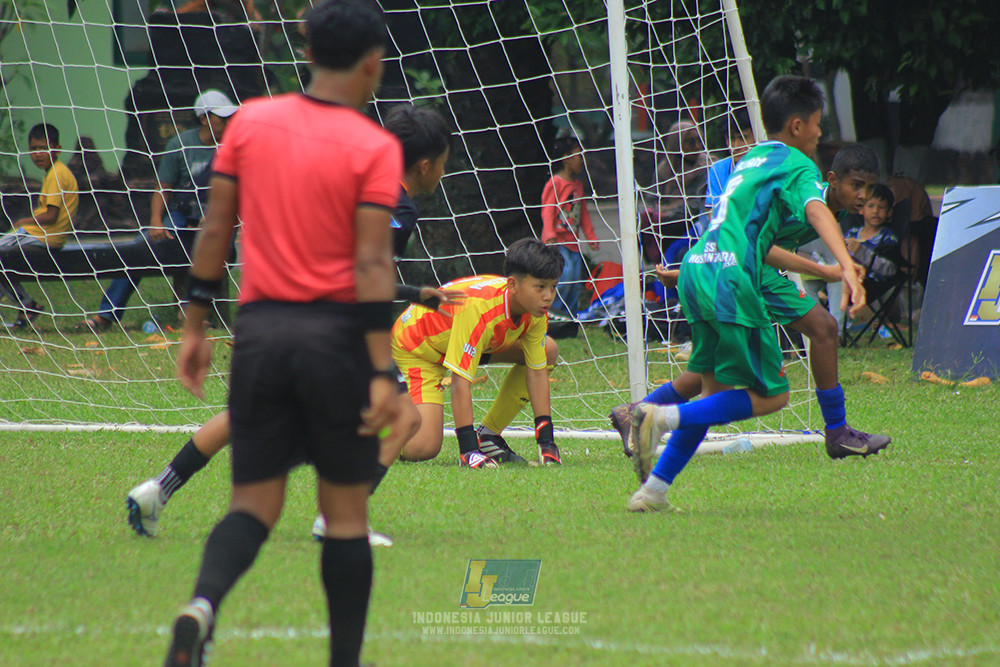 ijl u12 121025 jips soccer vs nusantara 2004