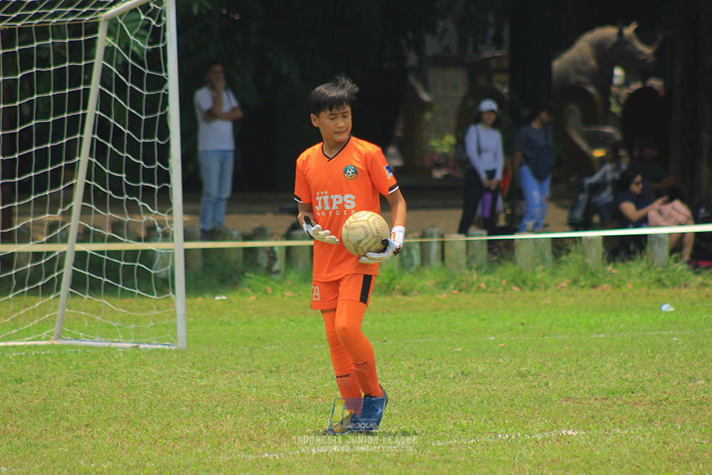 ijl u12 121025 jips soccer vs nusantara 2004