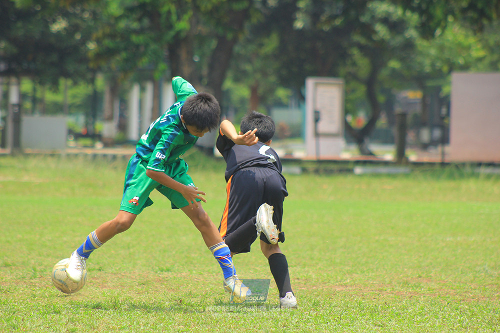ijl u12 121025 jips soccer vs nusantara 2004