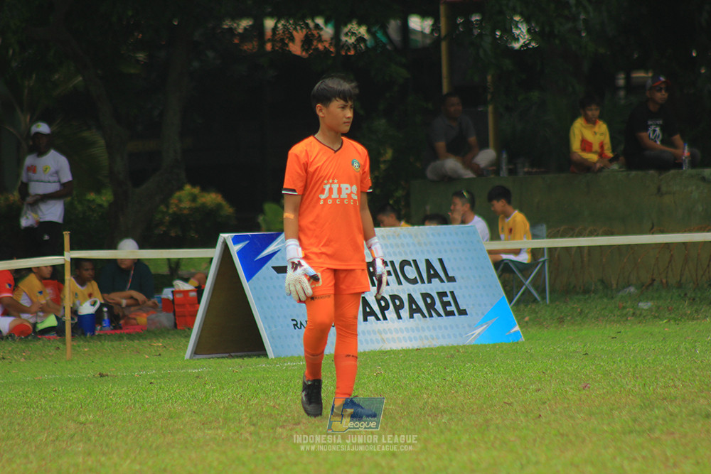 ijl u12 121025 jips soccer vs nusantara 2004