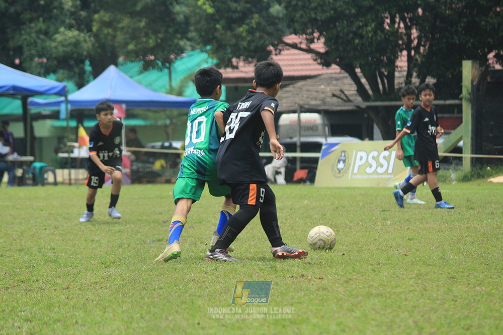 ijl u12 121025 jips soccer vs nusantara 2004