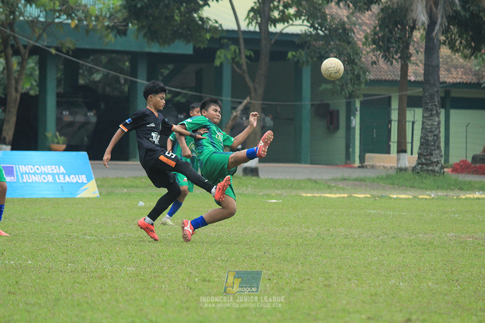 ijl u12 121025 jips soccer vs nusantara 2004