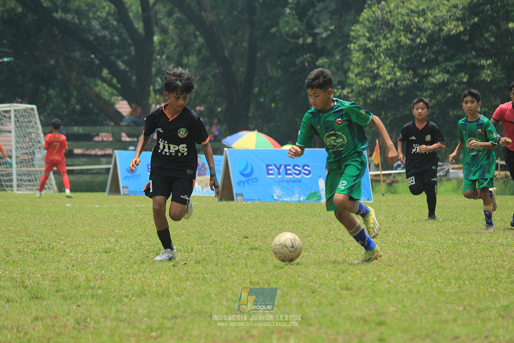 ijl u12 121025 jips soccer vs nusantara 2004